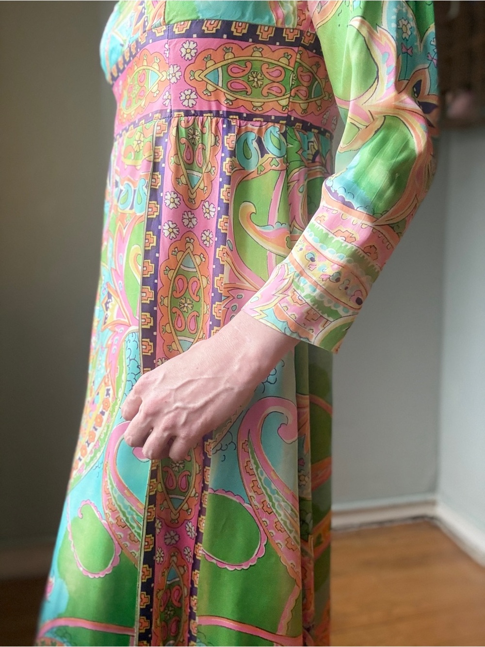 Vintage 60s Psychedelic Maxi Dress | Mod Paisley Empire Waist Gown | Size M - Picture 10 of 12